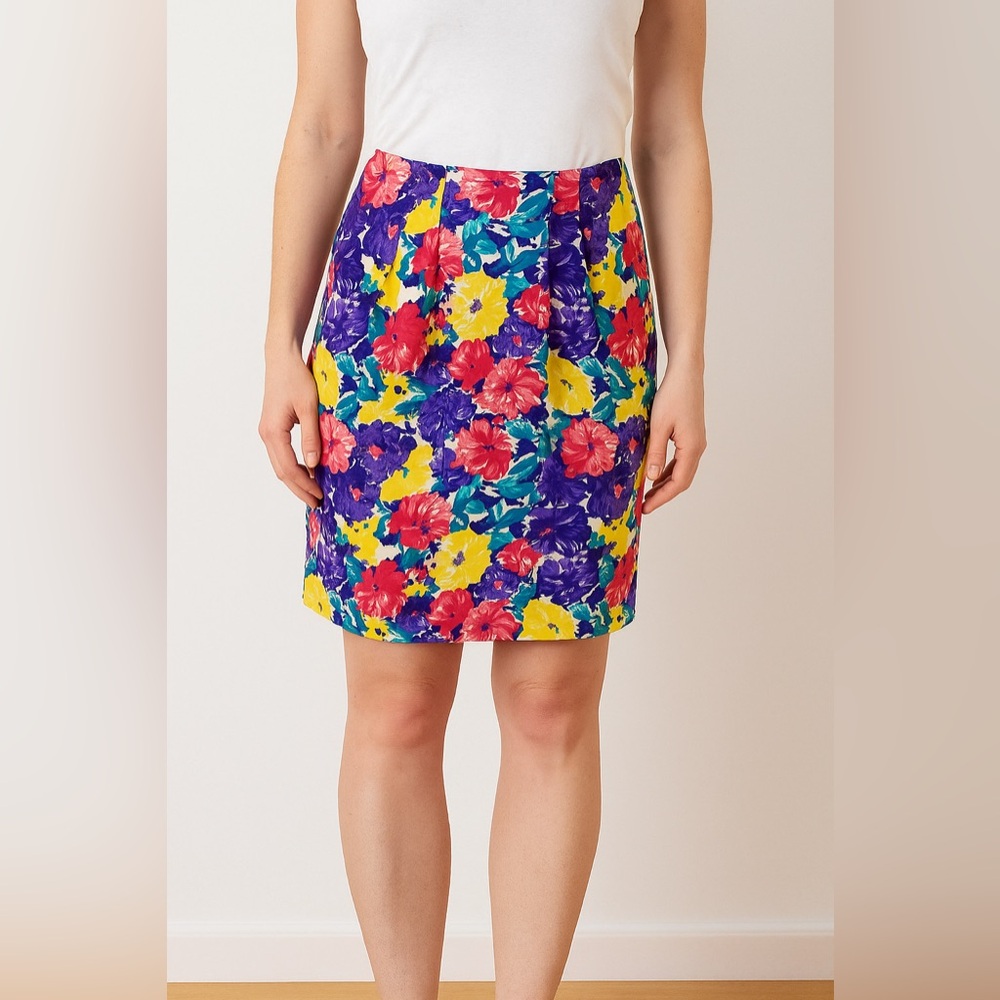 Vintage Silk Burberrys’ skirt, colorful flowers.  Size 8.  Zipper in back.